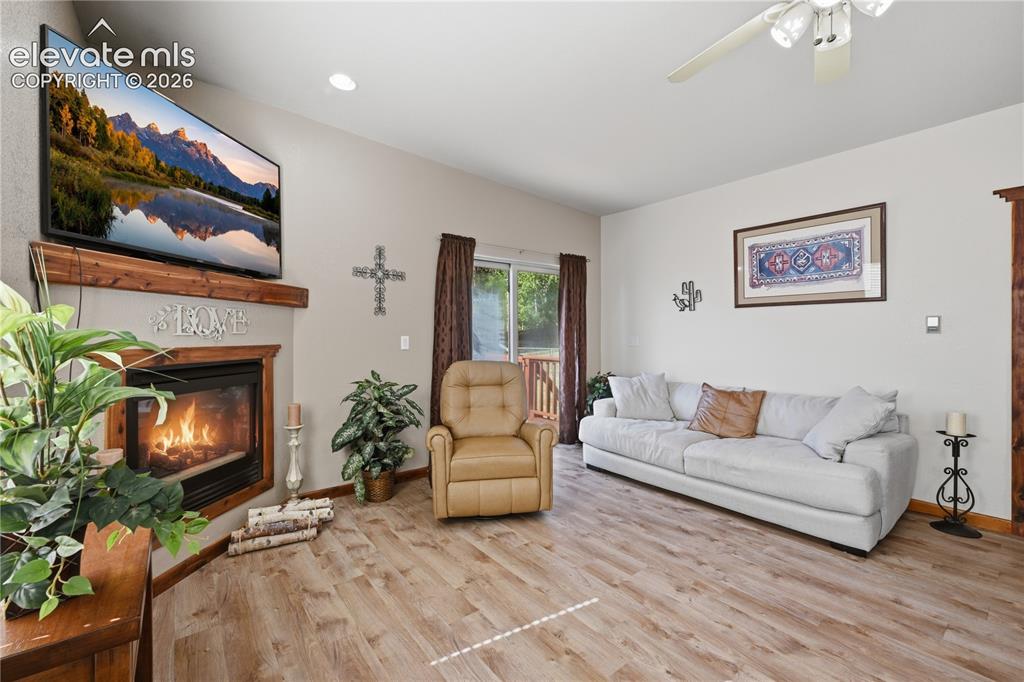 Image 9 of 23: Living Room