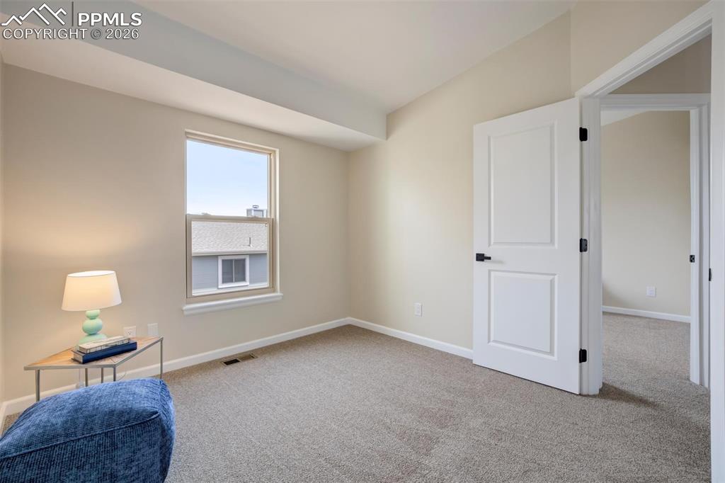 Image 33 of 50: Sitting Room