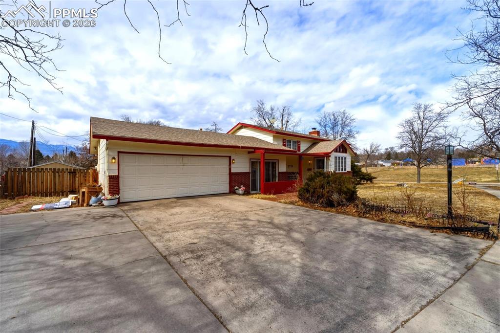 Image 3 of 25: Front of Structure