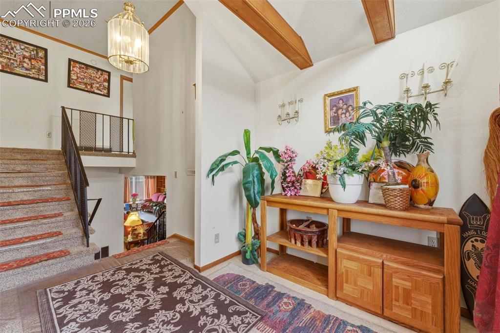 Image 5 of 25: Entry