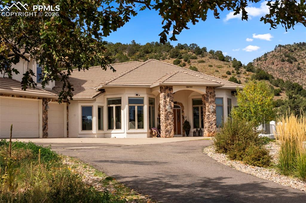 Image 3 of 50: Front of Structure