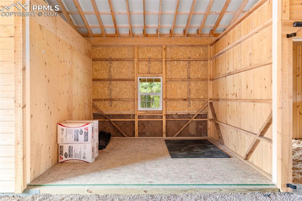 Image 42 of 50: Storage