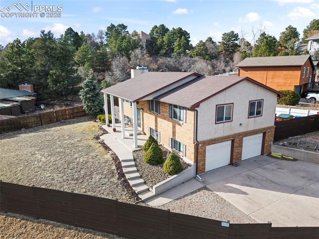 Image 2 of 17: Front of Structure