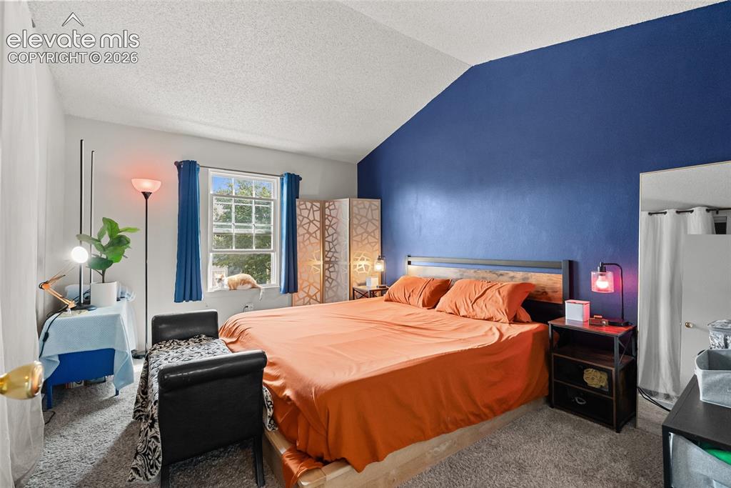 Image 8 of 31: Bedroom
