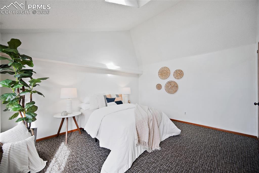 Image 26 of 35: Bedroom