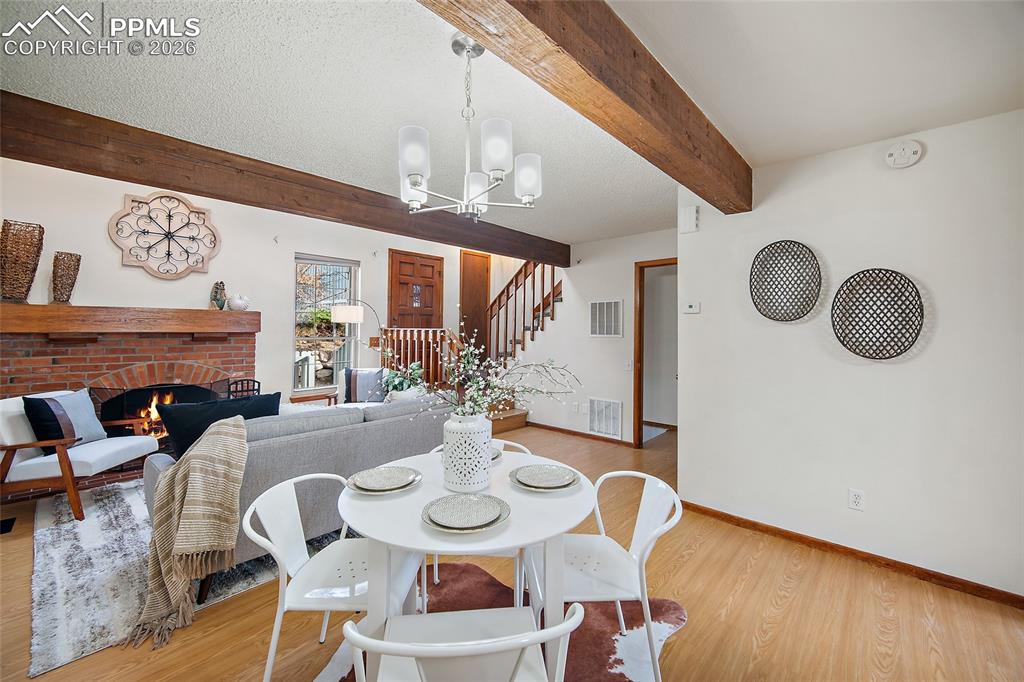 Image 9 of 35: Dining Area