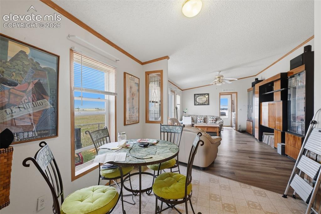 Image 14 of 30: Family Room