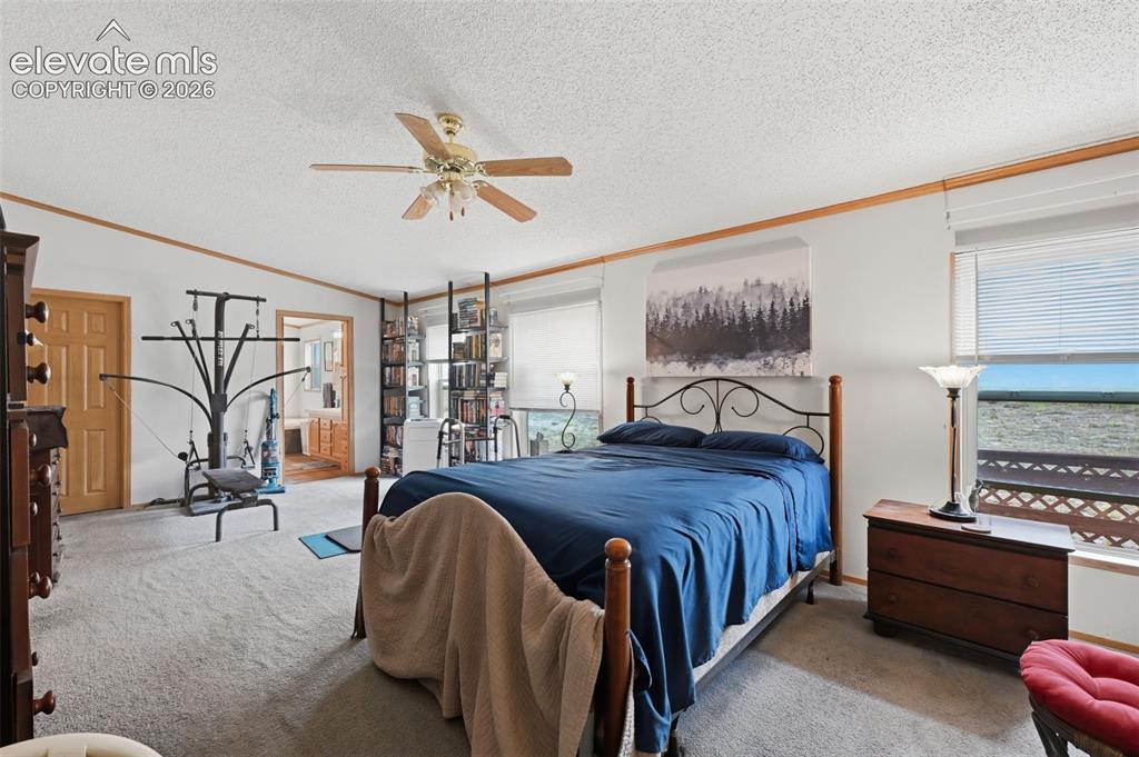 Image 19 of 30: Bedroom