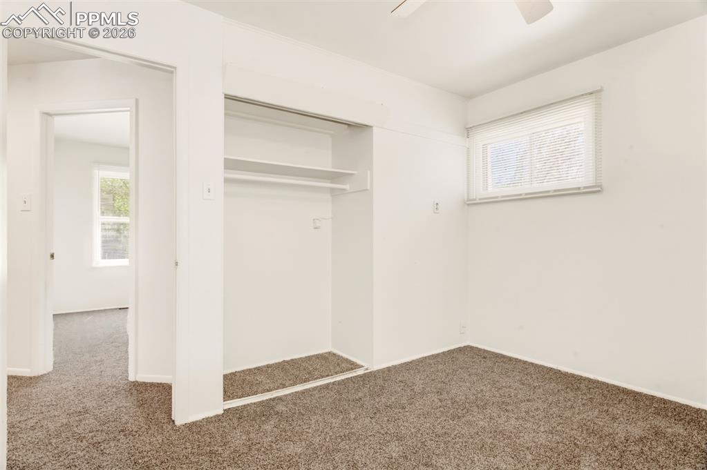 Image 9 of 18: Bedroom