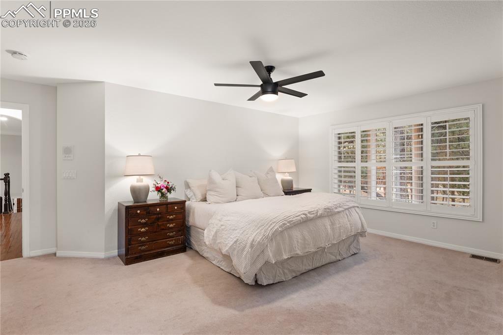 Image 19 of 38: Bedroom