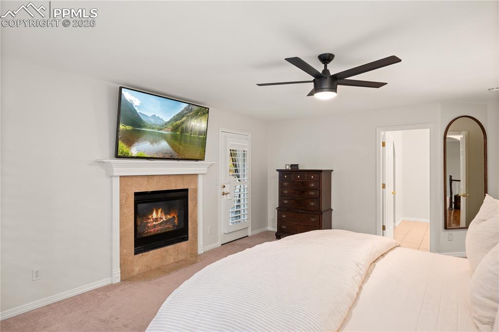 Image 21 of 38: Bedroom