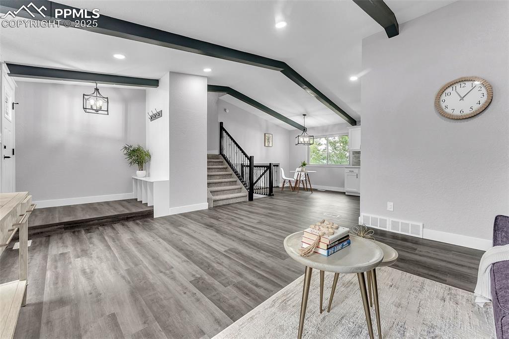 Image 9 of 50: Living Room