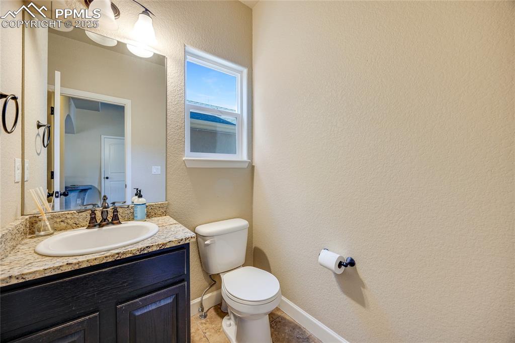 Image 6 of 26: Bathroom
