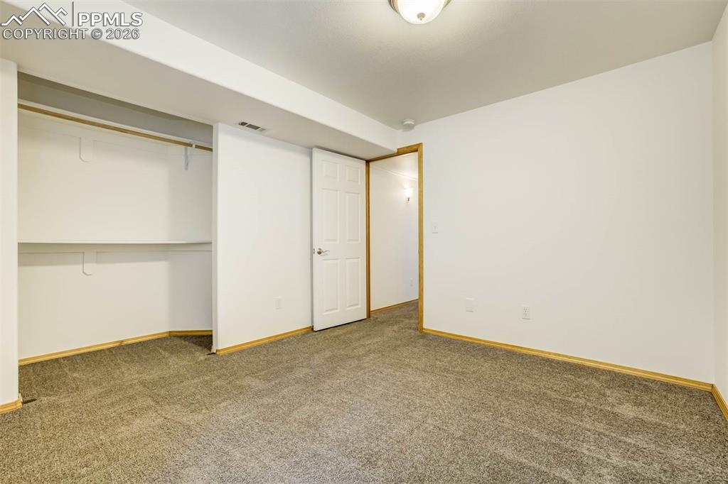 Image 34 of 46: Bedroom