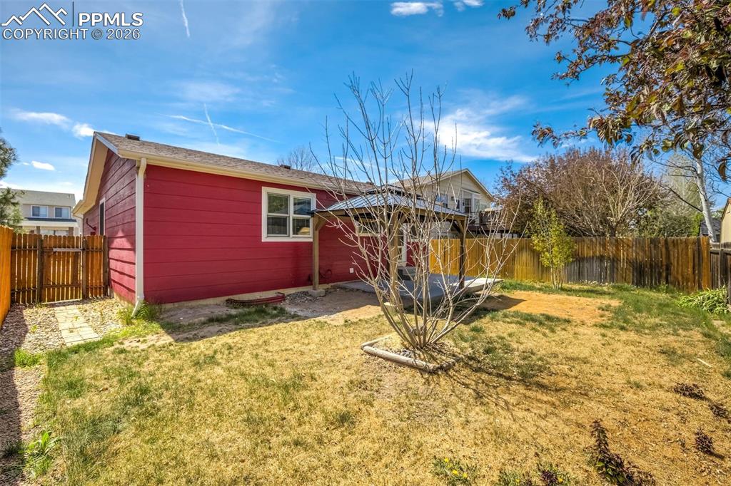 Image 41 of 46: Back of Structure