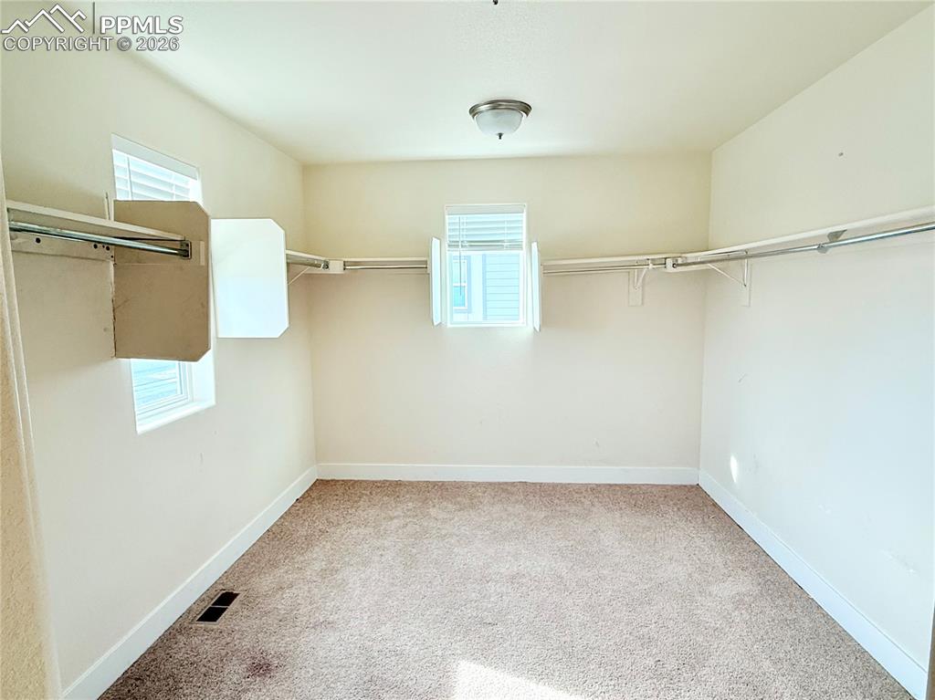 Image 14 of 24: Closet