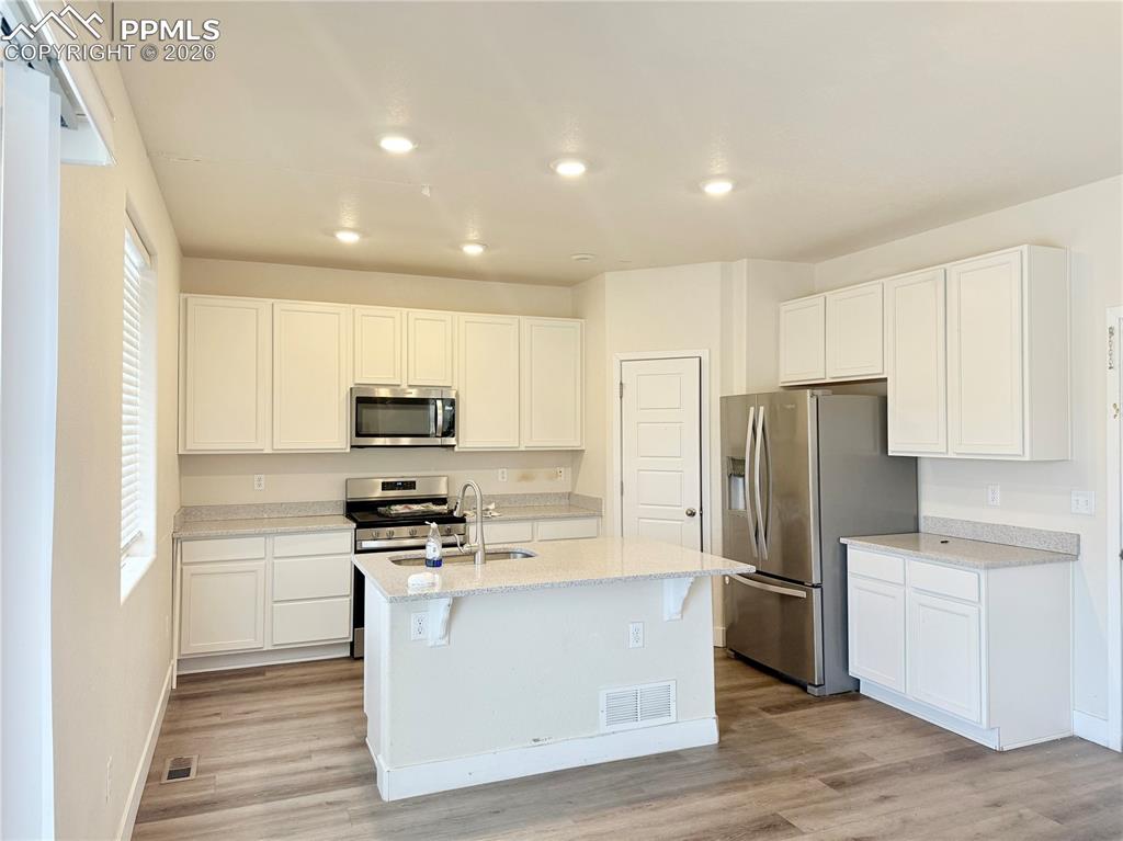 Image 3 of 24: Kitchen