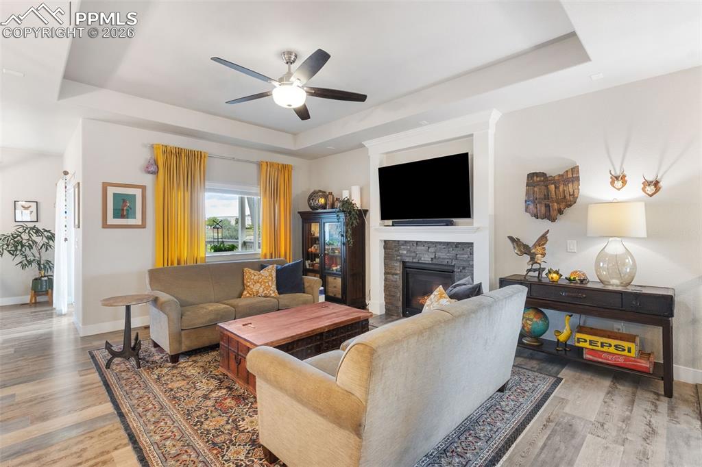 Image 3 of 39: Living Room