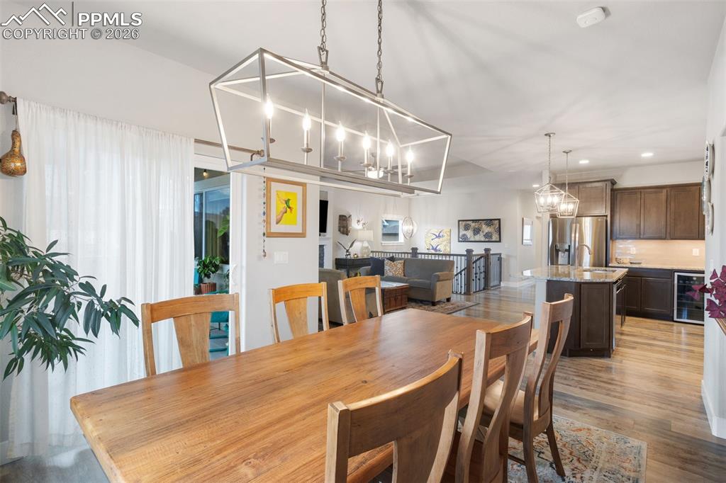 Image 9 of 39: Dining Area