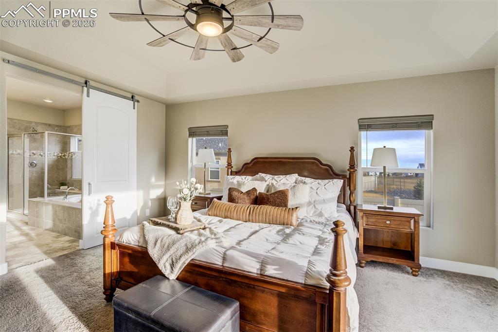 Image 18 of 49: Bedroom