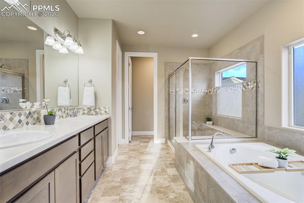 Image 20 of 49: Space to spread out all your products like the self-care professional you a