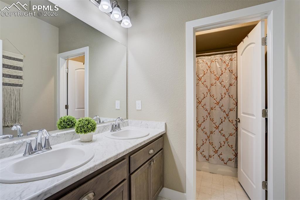 Image 41 of 49: Full bathroom for bedrooms 4 & 5. 