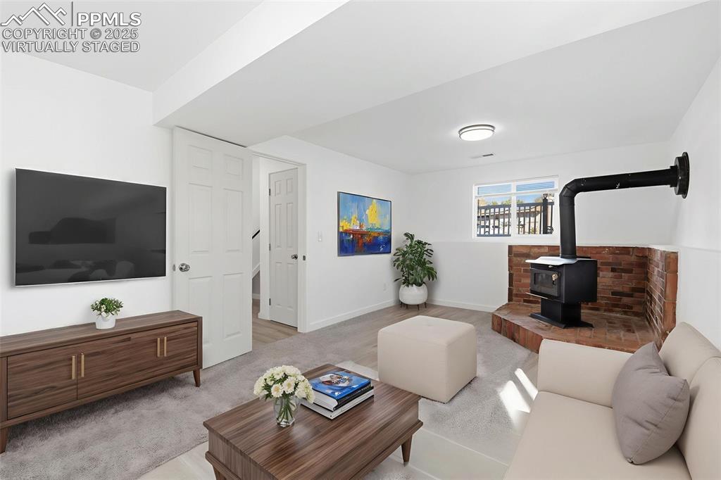 Image 18 of 27: Virtually Staged