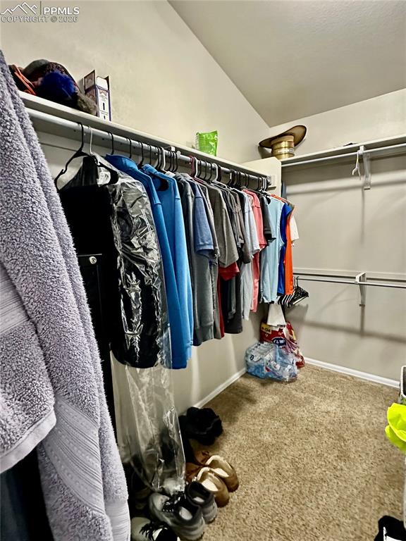 Image 17 of 46: Closet