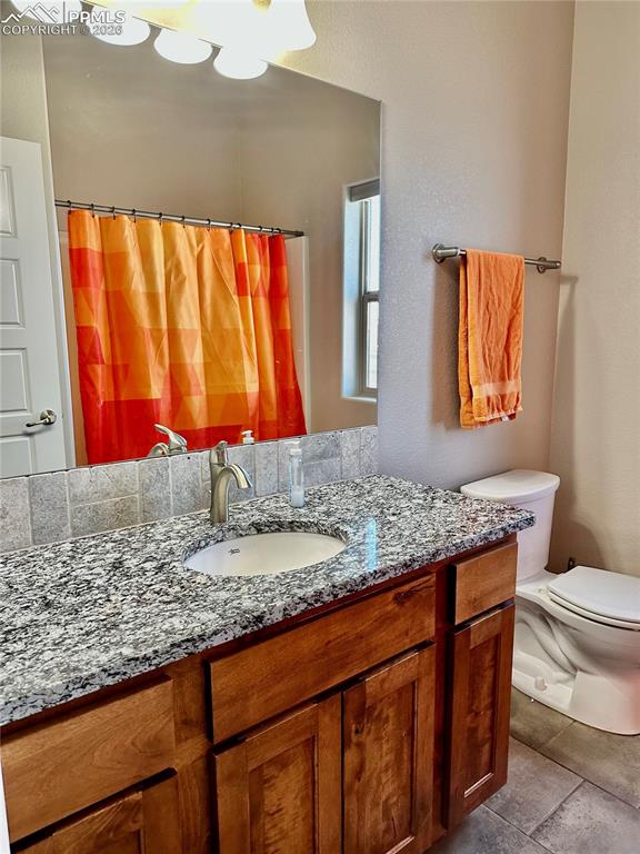 Image 19 of 46: Bathroom