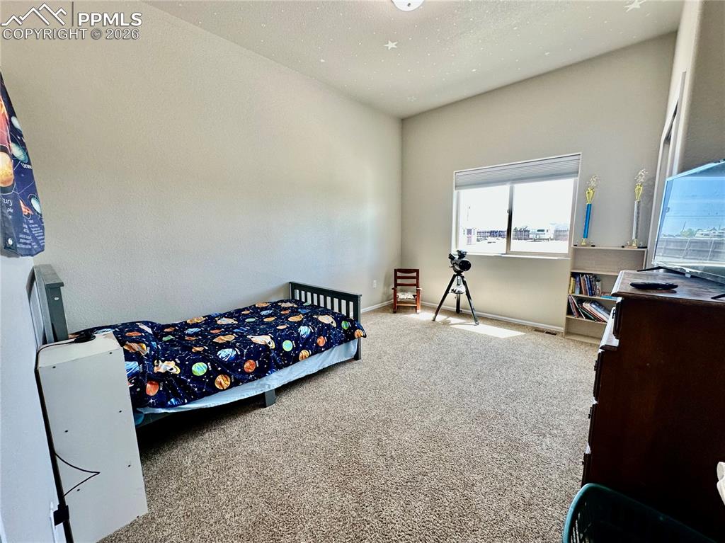 Image 20 of 46: Bedroom