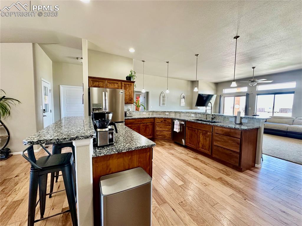 Image 6 of 46: Kitchen