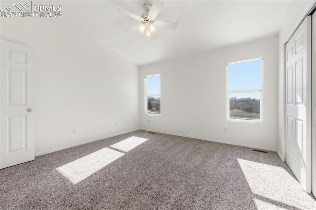 Image 16 of 45: Expansive views!