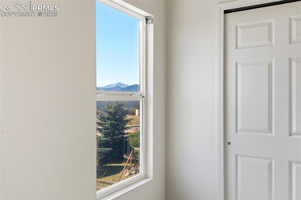 Image 17 of 45: Expansive views!