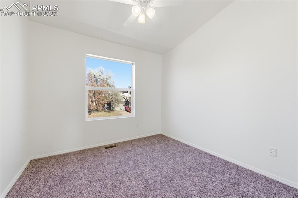 Image 22 of 45: Bedroom #3, upper level