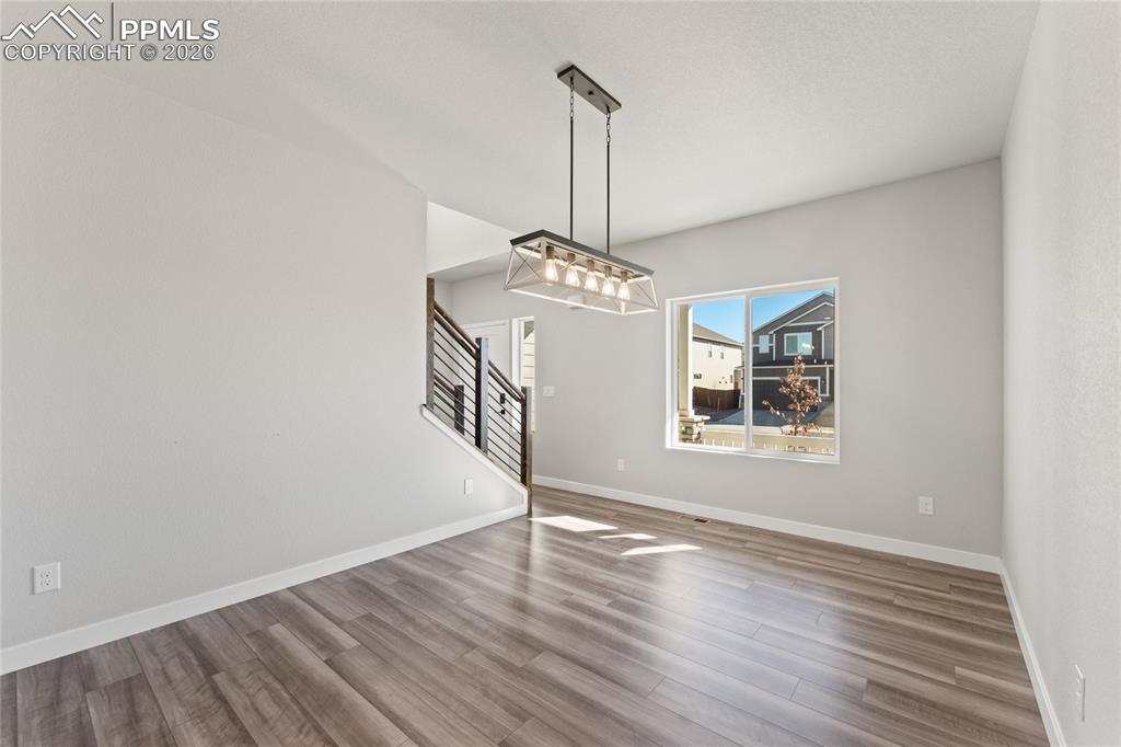 Image 13 of 48: Dining Area