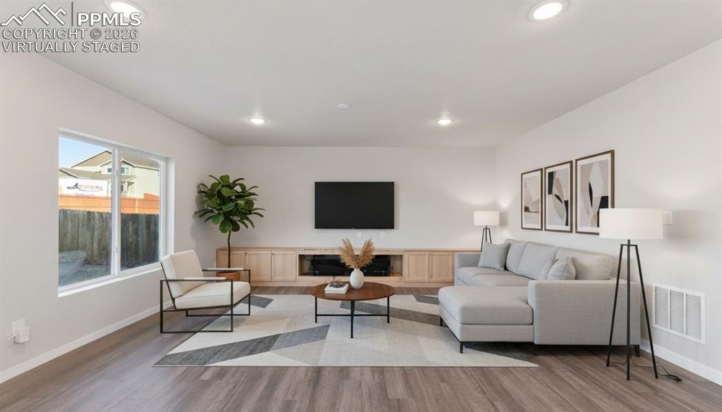 Image 5 of 48: Virtually Staged