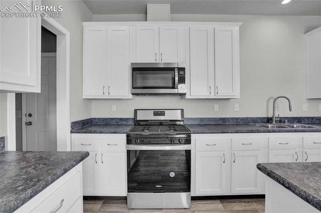 Listing 9352648, Image 12 of 34