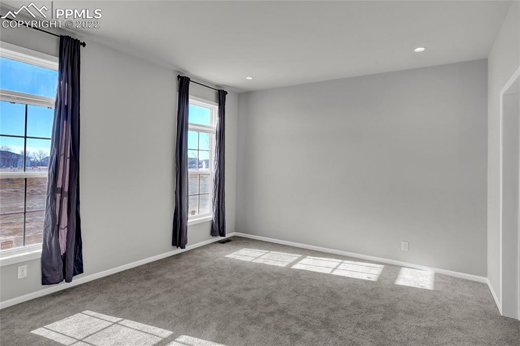 Listing 9352648, Image 15 of 34
