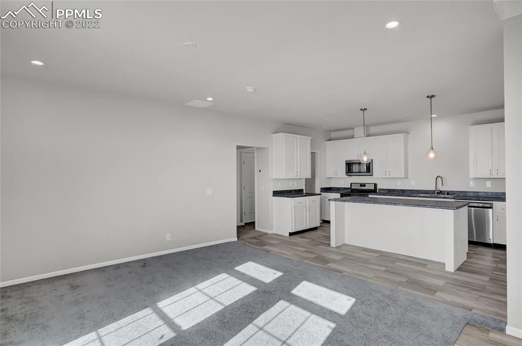 Listing 9352648, Image 5 of 34
