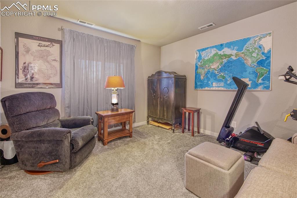 Image 19 of 25: Bedroom 2