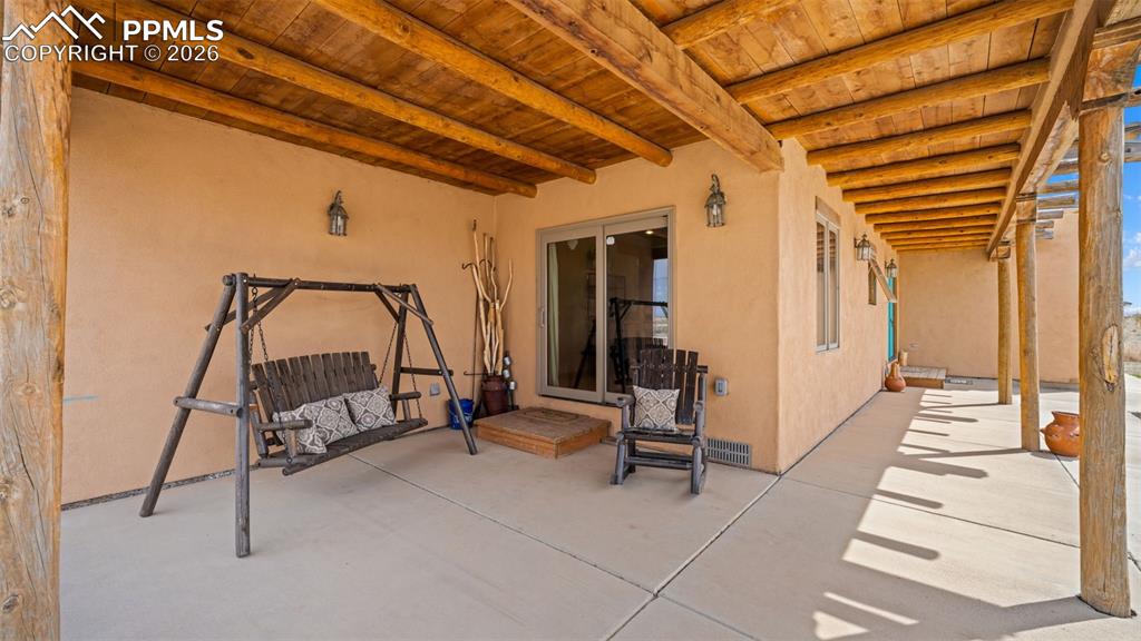 Image 5 of 40: Patio