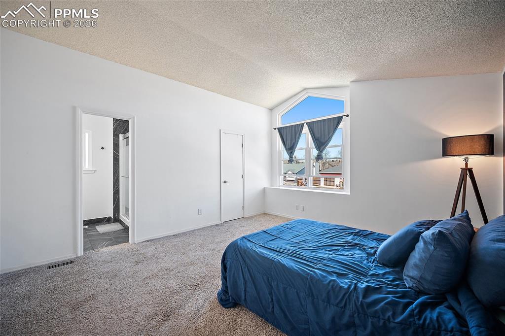 Image 22 of 49: Bedroom