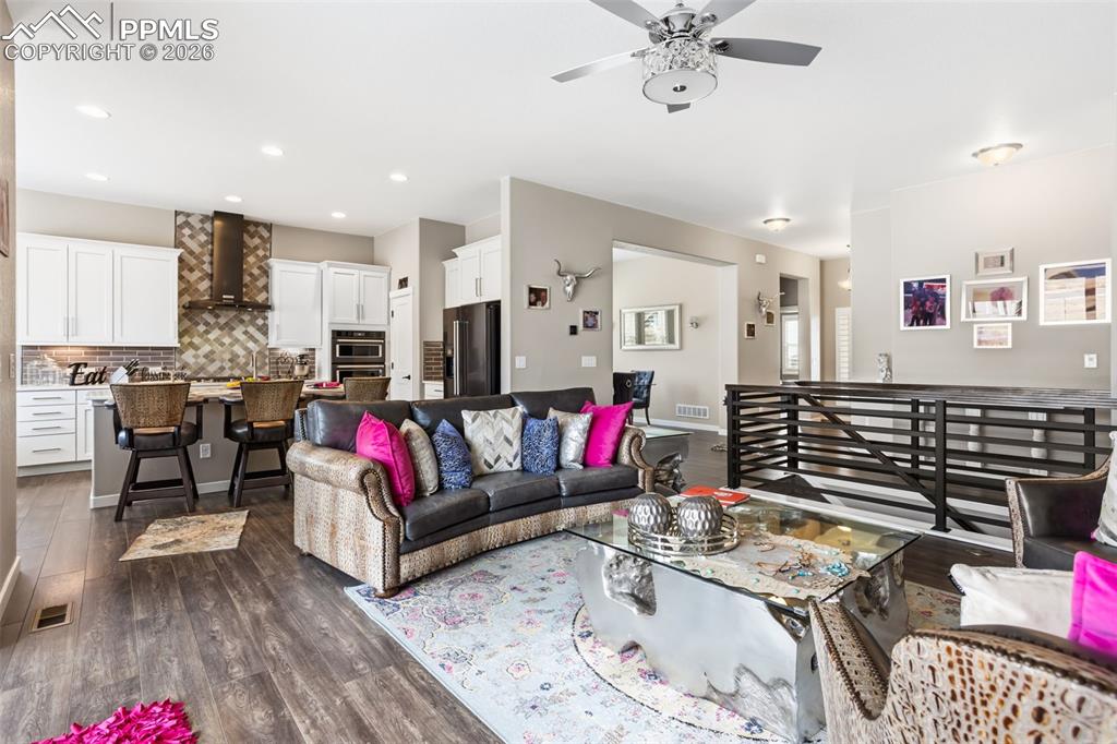 Image 15 of 50: Living Room