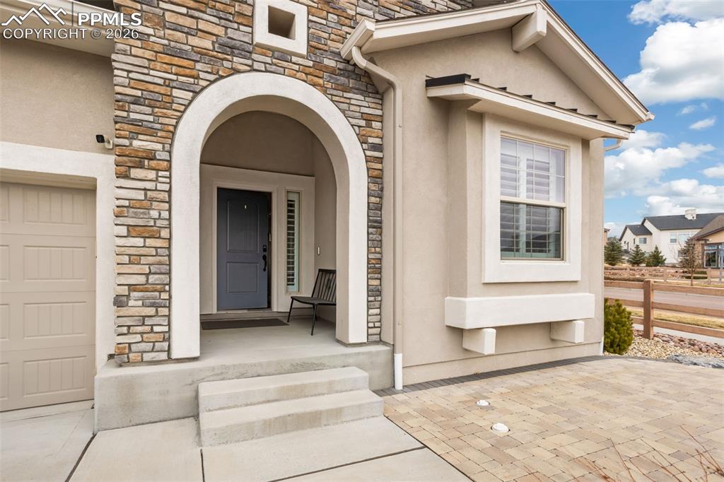 Image 2 of 50: Entry