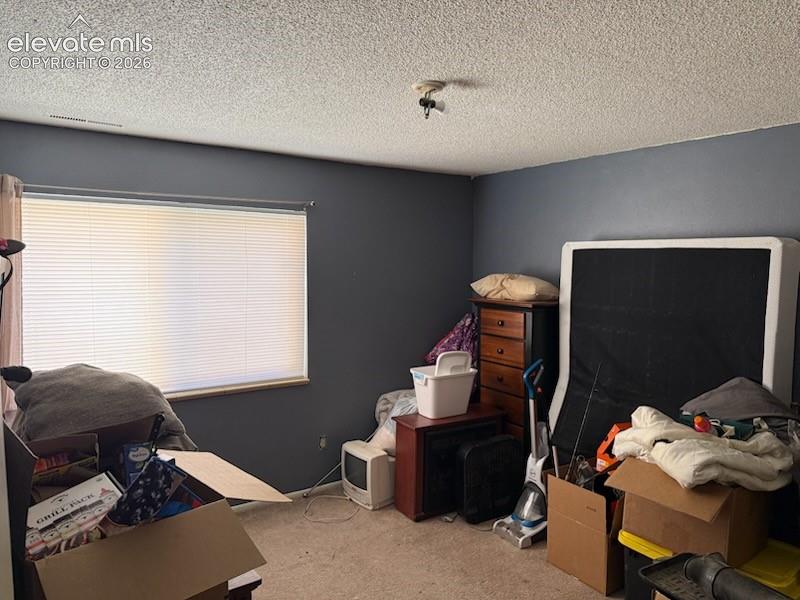 Image 10 of 14: Bedroom