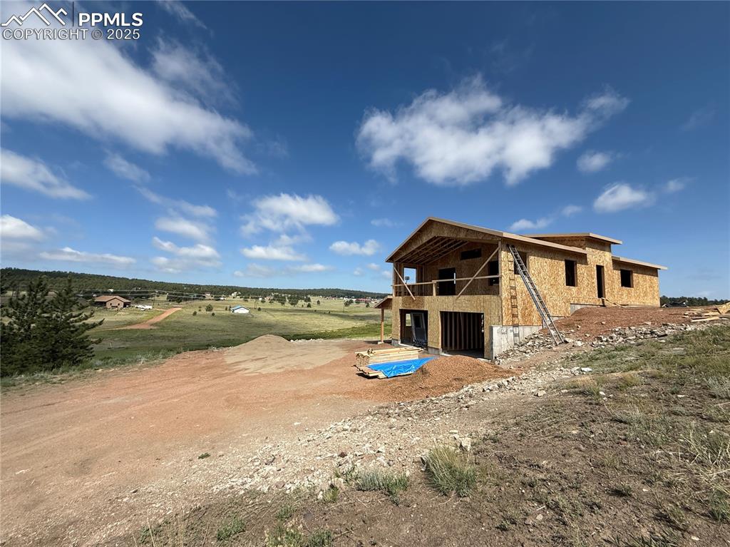 Image 19 of 26: Side of Structure