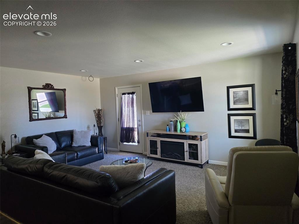 Image 4 of 24: Living Room