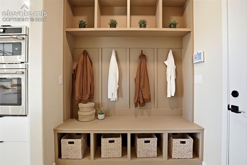 Image 35 of 50: Mud Room