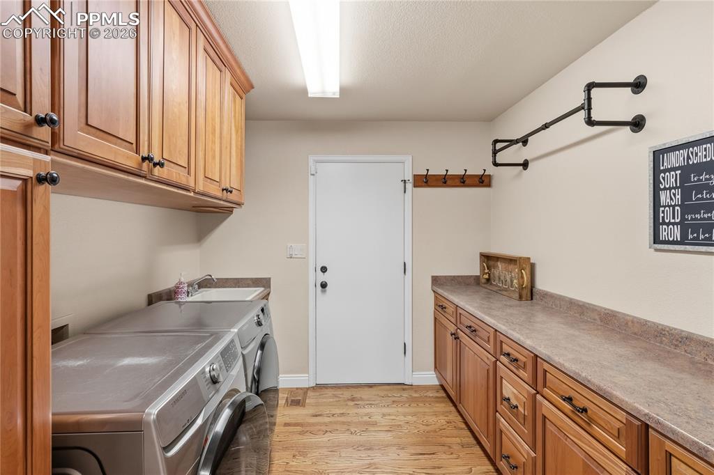 Image 16 of 49: Laundry