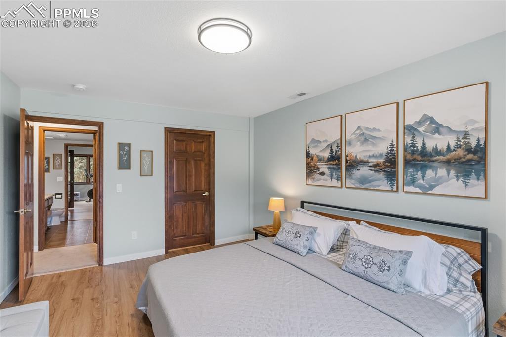 Image 32 of 49: Bedroom